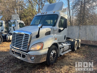 2013 Freightliner Cascadia 113 6x4 Tracteur Routier
