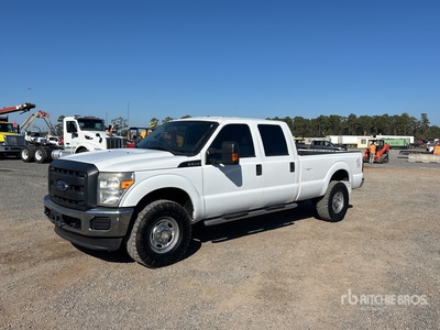 2013 Ford F-350 XL 4x4 Crew Cab Pickup