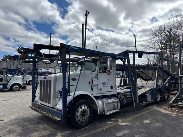 2015 Peterbilt 365 Car Carrier Truck W/ 2015 Delavan Trailer