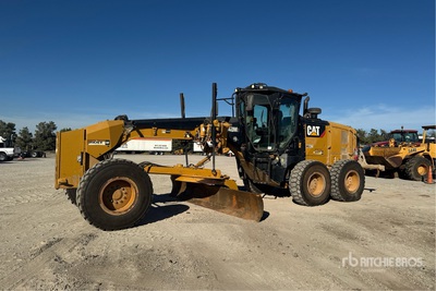 2017 Cat 140M3 ممهدات الأرض الآلية