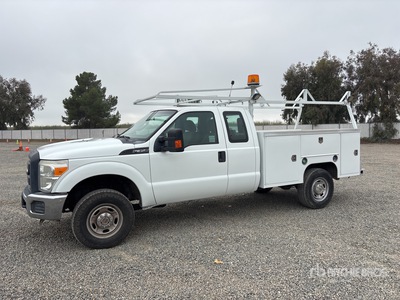 2013 Ford F-350 XL 4x4 Extended Cab شاحنة متعددة الاغراض