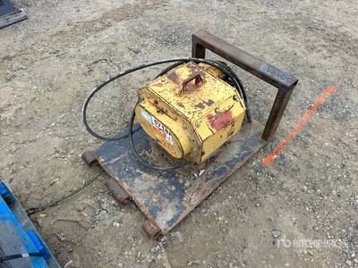 ضاغطة الألواح الاهتزازية