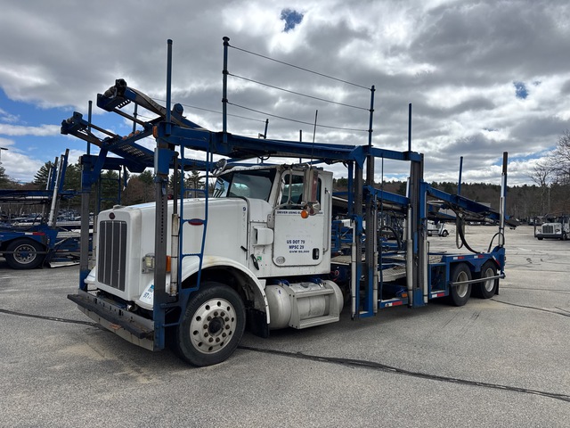 2012 Peterbilt 365 Car Carrier Truck