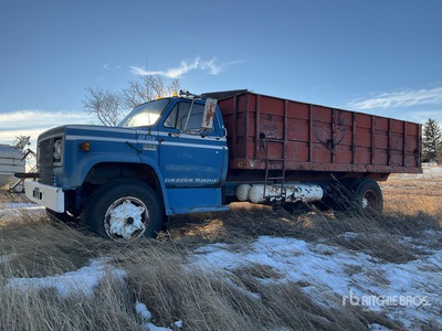 GMC 6500 4x2 Grain Truck (Inoperable)