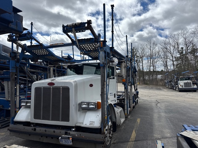 2012 Peterbilt 365 Car Carrier Truck