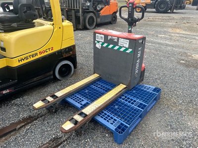 2022 Toyota 2TWB40 4000 lb Electric Transpalette