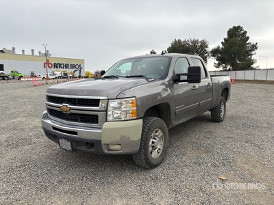 2008 Chevrolet Silverado 2500HD 4x4 Crew Cab Pickup