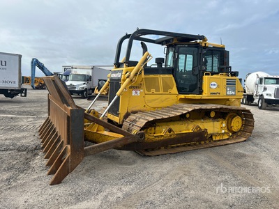 2019 Komatsu D65PX-18 Pelleteuse à chenilles