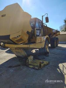 2017 Cat 725C Haul Truck