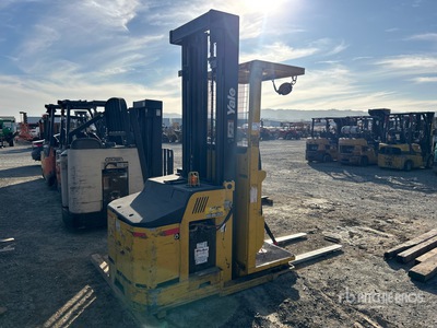 2020 Yale OS030EFN24TE105 3000 lb منتقي الطلبات