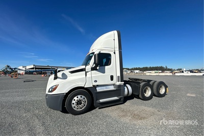 2021 Freightliner Cascadia 126 6x4 T/A Dagcabine Trekker