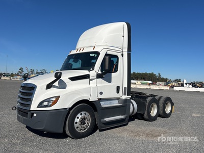 2021 Freightliner Cascadia 126 6x4 Cabeza Tractora Cabina Corta