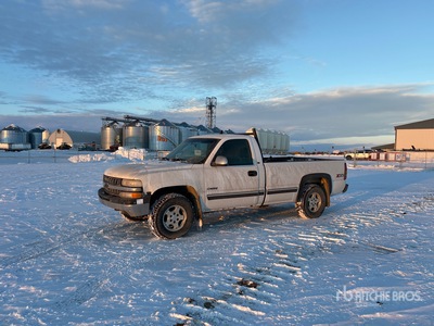 2000 Chevrolet Silverado 1500 4x4 Pickup