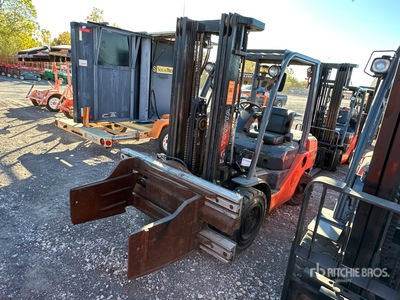 2011 Toyota 8FDU30 6000 lb Pneumatic Tire Forklift