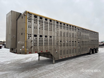 2015 Merritt 53 ft Tri/A Livestock Trailer