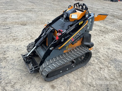 2024 Giant Compact Track Loader