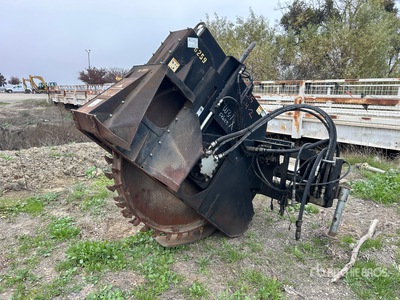 Cat SW60-200 8 in Skid Steer Rock Saw