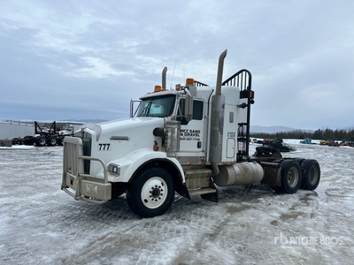 2007 Kenworth T800 6x4 T/A Sleeper Truck Tractor