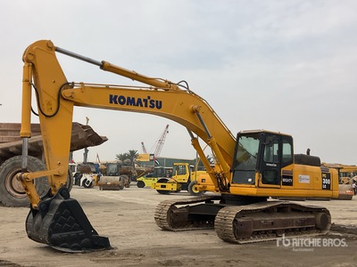 2017 Komatsu PC300LC-7 حفارة بجنزير