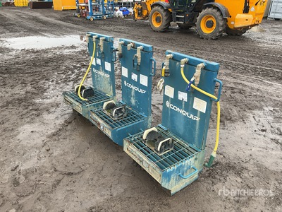 Quantity of (3) Conquip Boot Washer Divers - Industriel