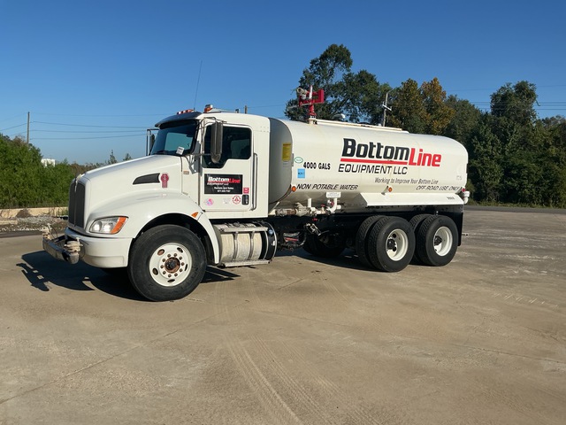 2022 Kenworth T370 4000 gal 6x4 Water Truck