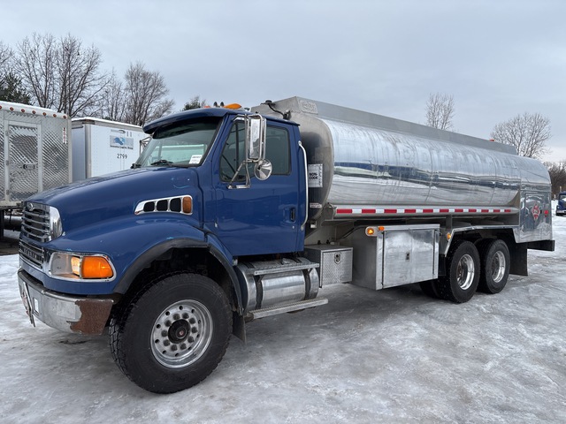 2002 Sterling M8500 Acterra 4200 gal 6x4 Tanker Truck