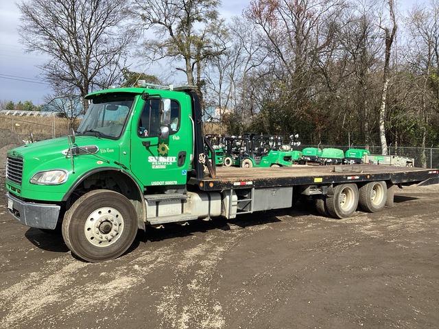 2018 Freightliner Business Class M2 6x4 Flatbed Truck