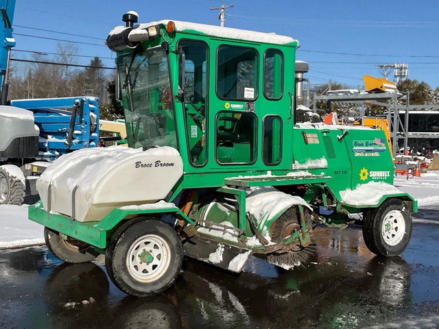 2018 Broce RCT-350 Self-Propelled Broom