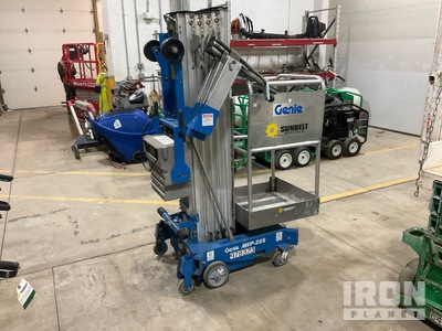 2017 Genie AWP-25S Vertikaler Mastlift