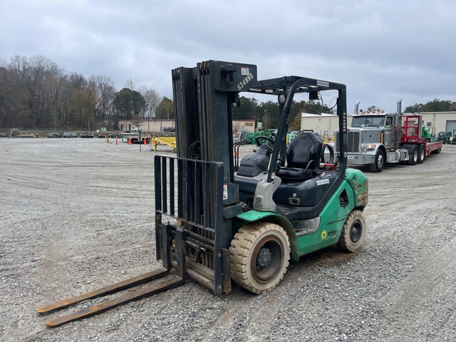 2014 Komatsu FG30HT-16 2100 lb Pneumatic Tire Forklift 2014 Komatsu FG30HT-16 2100 lb Pneumatic Tire Forklift