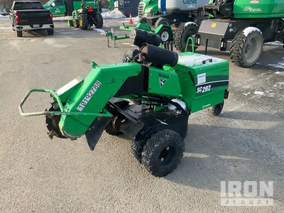 2019 Vermeer SC292 Walk Behind Stump Grinder w/2019 Vermeer TLR33001 Trailer