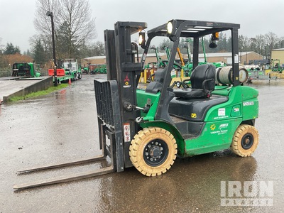 2015 Mitsubishi FG25N 4600 lb Pneumatic Tire Chariot Élévateur