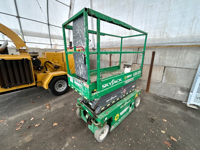 2016 Skyjack SJIII 3219 Electric Scissor Lift
