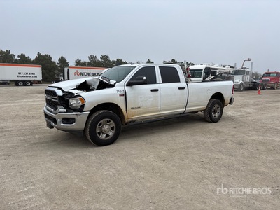 2021 Ram 2500 4x4 Crew Cab بيك اب