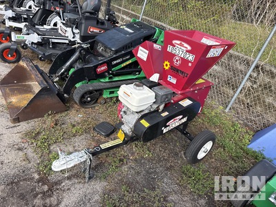 2022 MacKissic 12PHT8HMC Tow-Behind Chipper