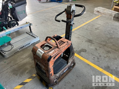 2019 Multiquip Mikasa MVH-208GH ضاغطة الألواح الاهتزازية (Inoperable)