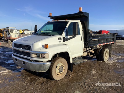 2005 Chevrolet C5500 4x2 Dump Truck