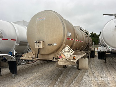 2012 Dragon 8400 gal T/A مقطورة صهاريج