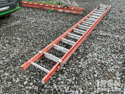 2023 Louisville FE3232 32 ft Extension Drabina