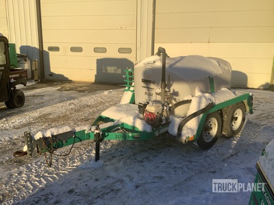 2015 Magnum MWT500 500 gal T/A Tank-Anhänger