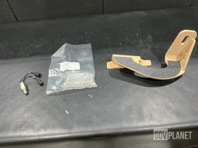 (10) Step Assemblies, (2) Brackets, (5) Indicator Lights & Assorted Items