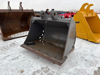 Volvo XC8300149 60 in Q/C Cleanup 60" Smooth Excavator Bucket