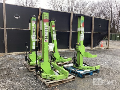 Set of ARI Hetra HDML-8 Mobile Column Lifts