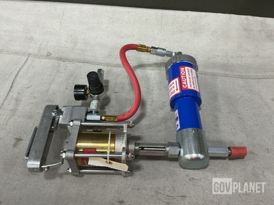 Grover 223 Sealant Gun