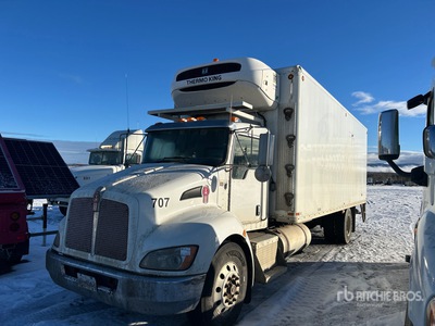 2012 Kenworth T370 4x2 Gekoelde Vrachtwagen (Inoperable)