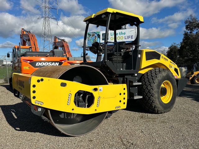 2023 Bomag BW213DH-5 Smooth Drum Compactor
