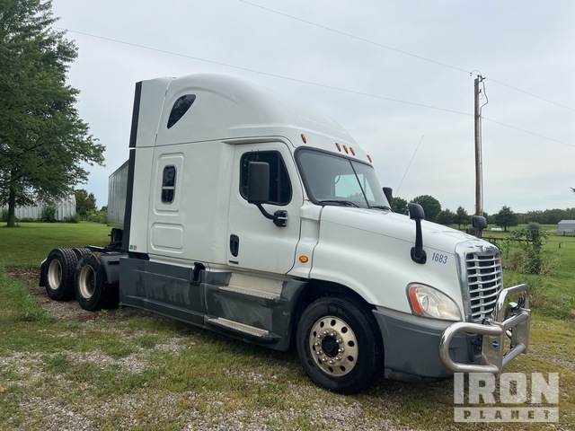 CAMIóN CAMAROTE 2016 FREIGHTLINER