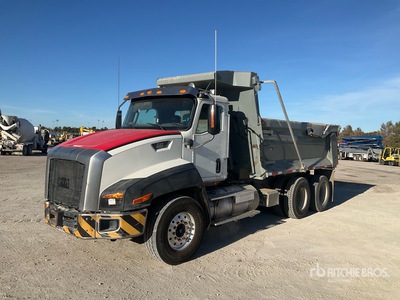 2013 Cat CT660 6x4 T / A-kiepwagen