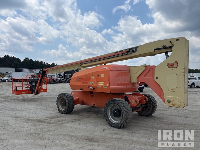 ELEVADOR ARTICULADO 2013 JLG 4WD 800AJ