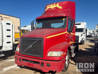2014 Volvo VNM42T200 4x2 Day Cab Truck Tractor (Inoperable)